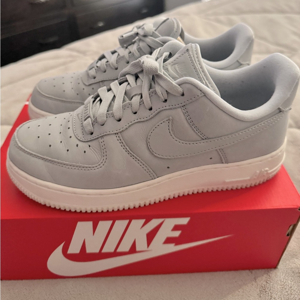 Nike Air Force 1 Premium